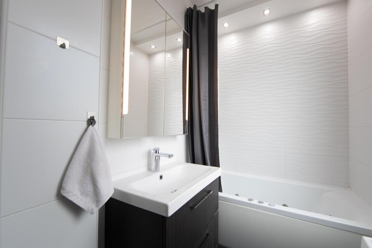 Spacious 3-Room Apartment With Free Parking Budapest Extérieur photo